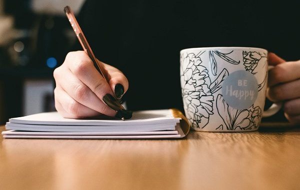 Ingin Karier Lebih Sukses, Menulislah