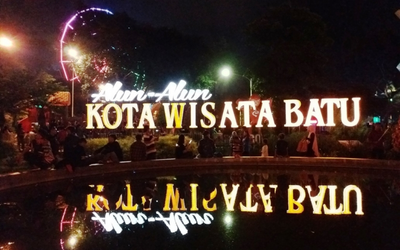 Menikmati Alun-alun Kota Batu